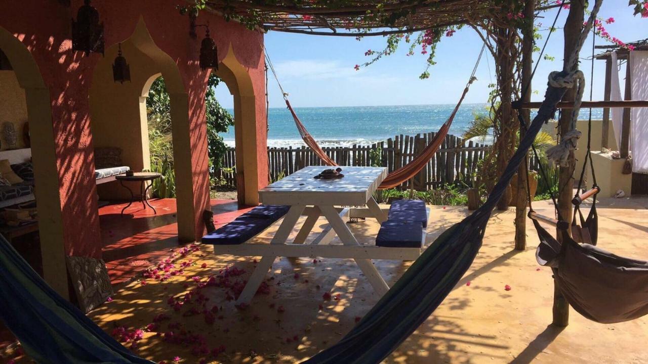 Katamah Beachfront Guesthouse Пляж Сокровищ Экстерьер фото